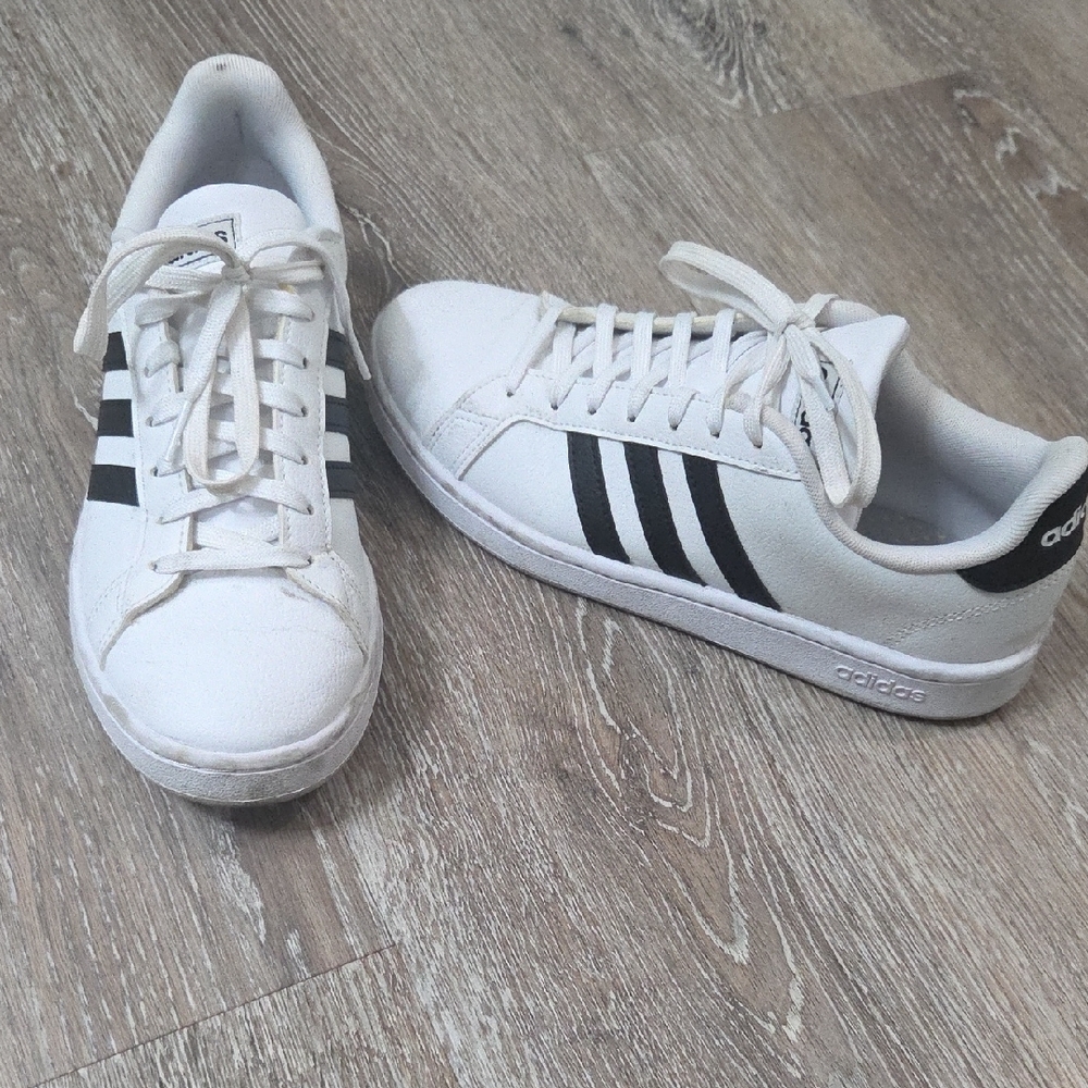 Adidas Cloudfoam White Sneakers